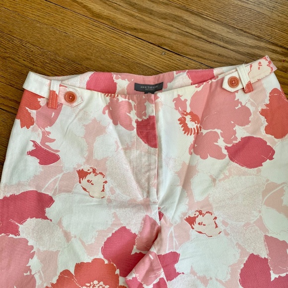Ann Taylor Petites Wide Leg Cotton Ivory & Coral Floral  Print Cropped Pants 6P - Picture 3 of 8